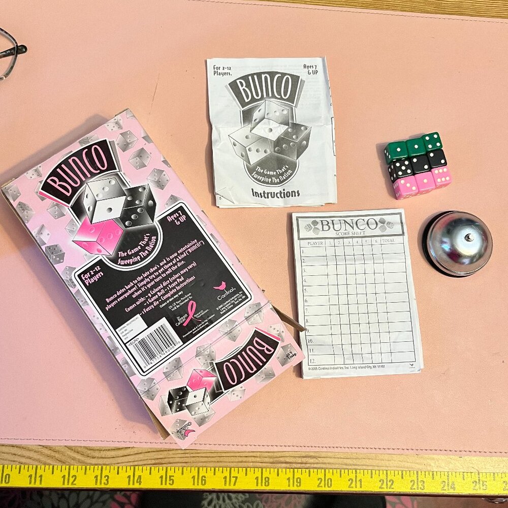 Bunco Social Dice Game Complete Set Green Pink & Black
